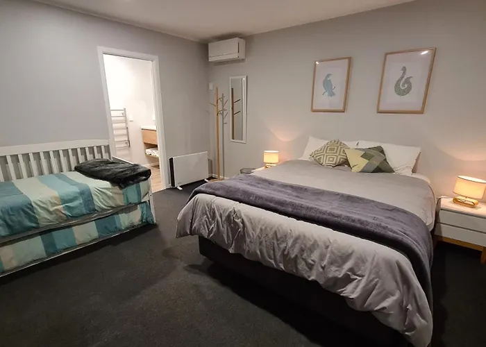 Hillcrest Hideaway